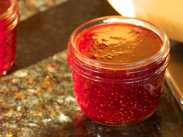 Low Sugar Raspberry Jam Recipe