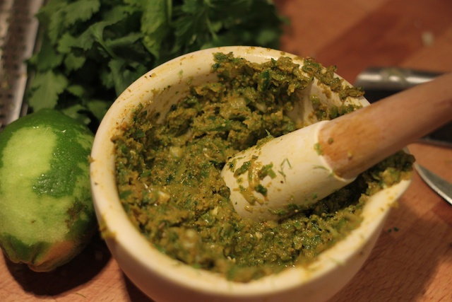 Homemade green hot sale curry paste